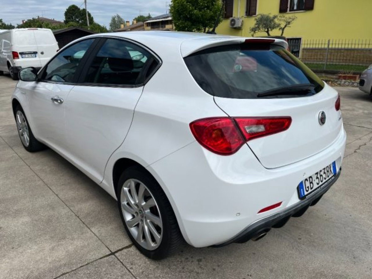Alfa Romeo Giulietta 1.4 Turbo Super Gpl 120cv (6)