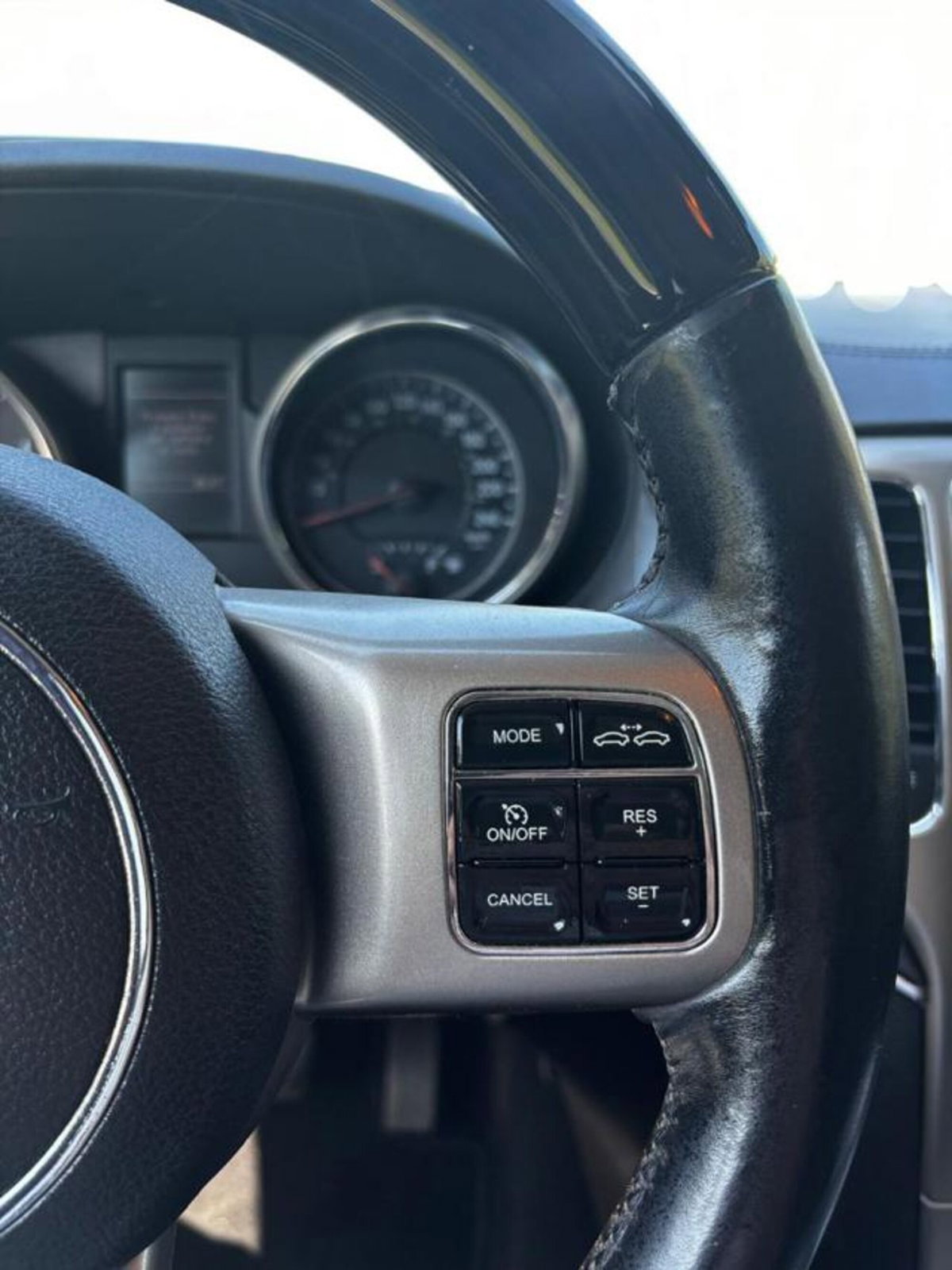 Jeep Grand Cherokee 3.0 CRD 241 CV Overland (19)
