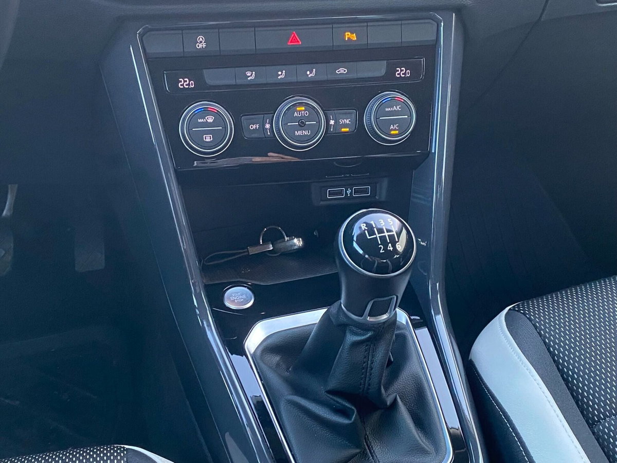Volkswagen T-Roc 1.6 TDI SCR Advanced BlueMotion Technology (17)