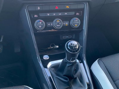 Volkswagen T-Roc 1.6 TDI SCR Advanced BlueMotion Technology (17)