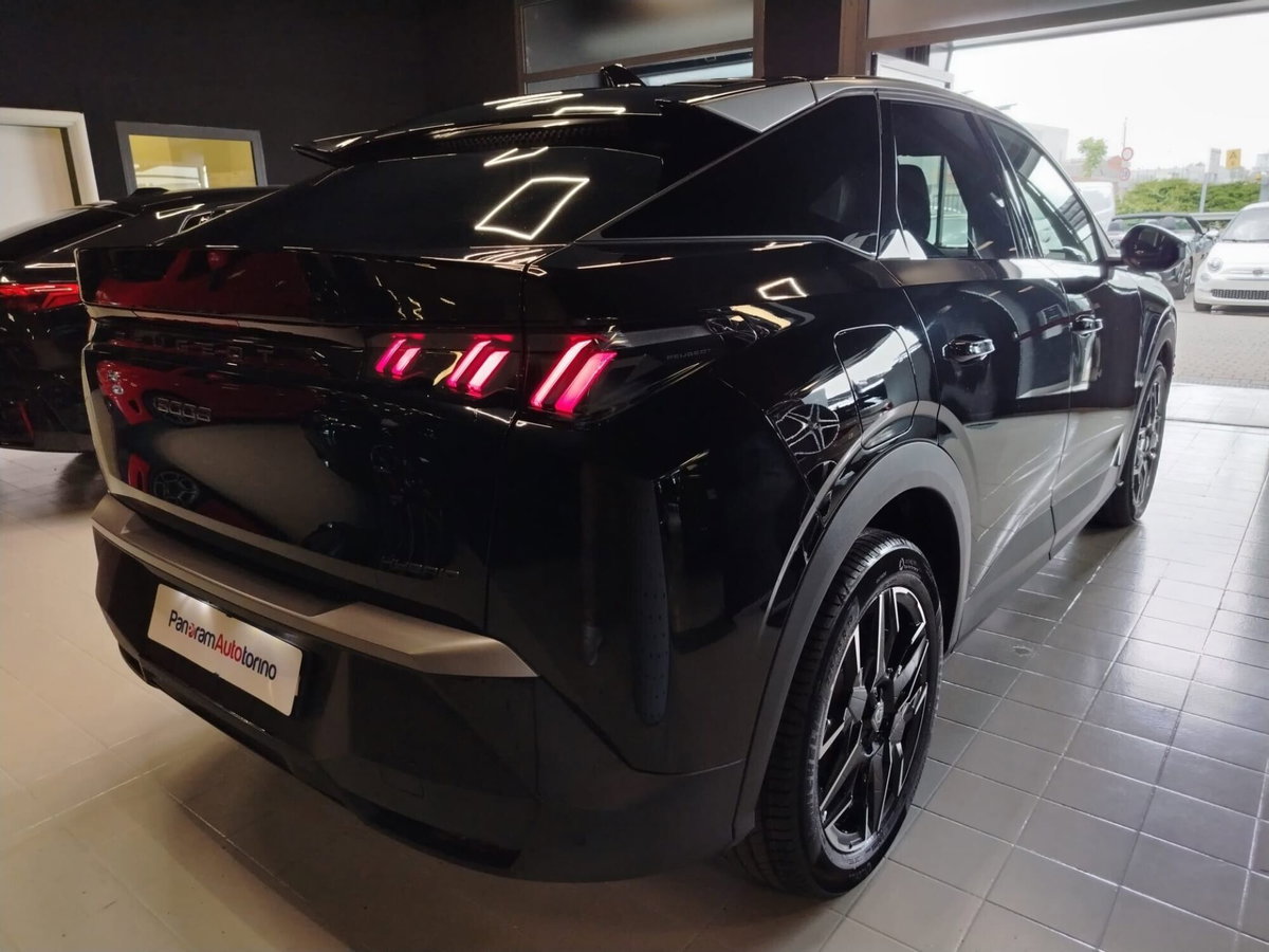 Peugeot 3008 1.2 hybrid GT Exclusive 145cv e-dcs6 (6)