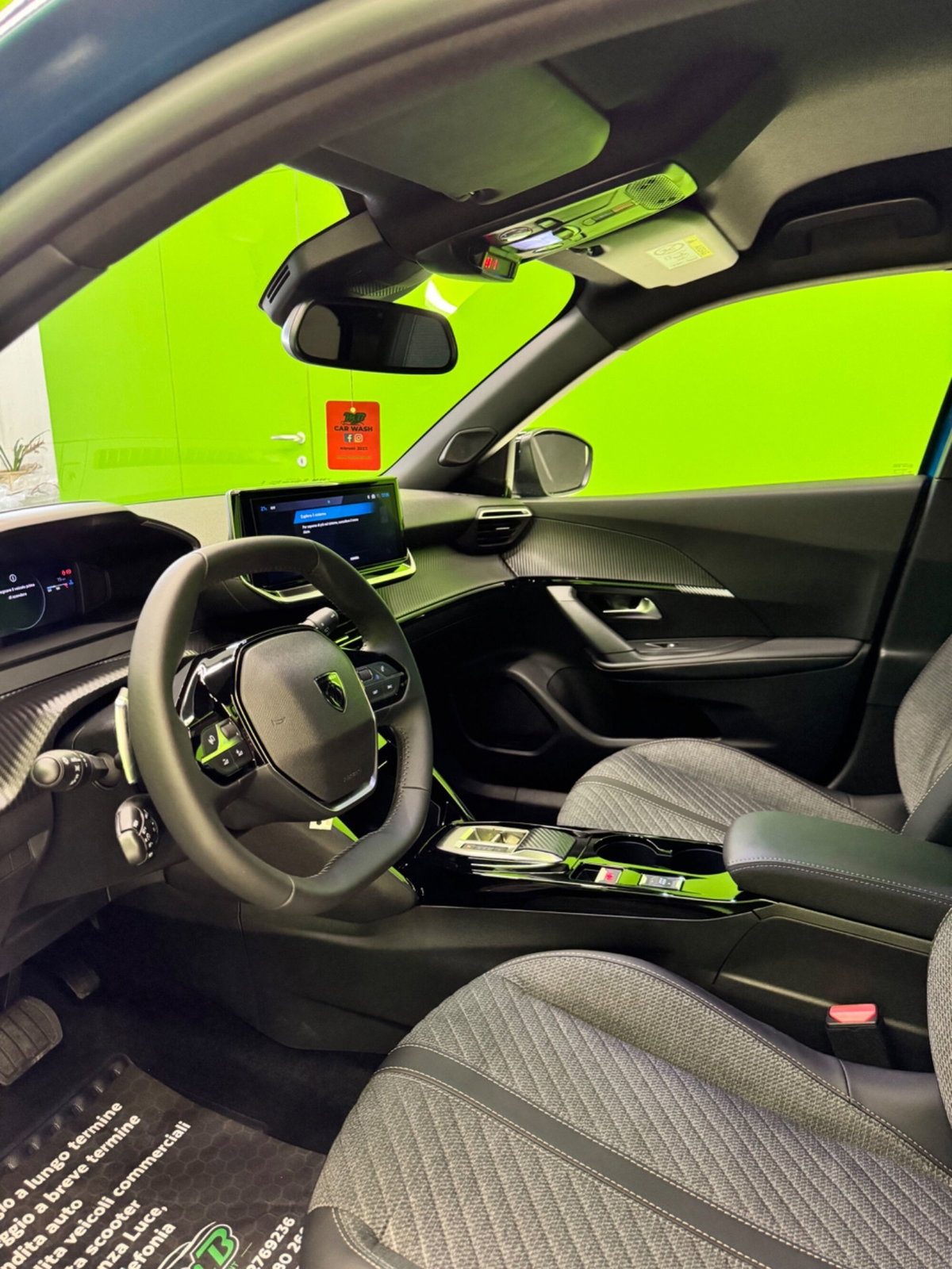 Peugeot 2008 1.2 puretech Style s&s 130cv eat8 (11)