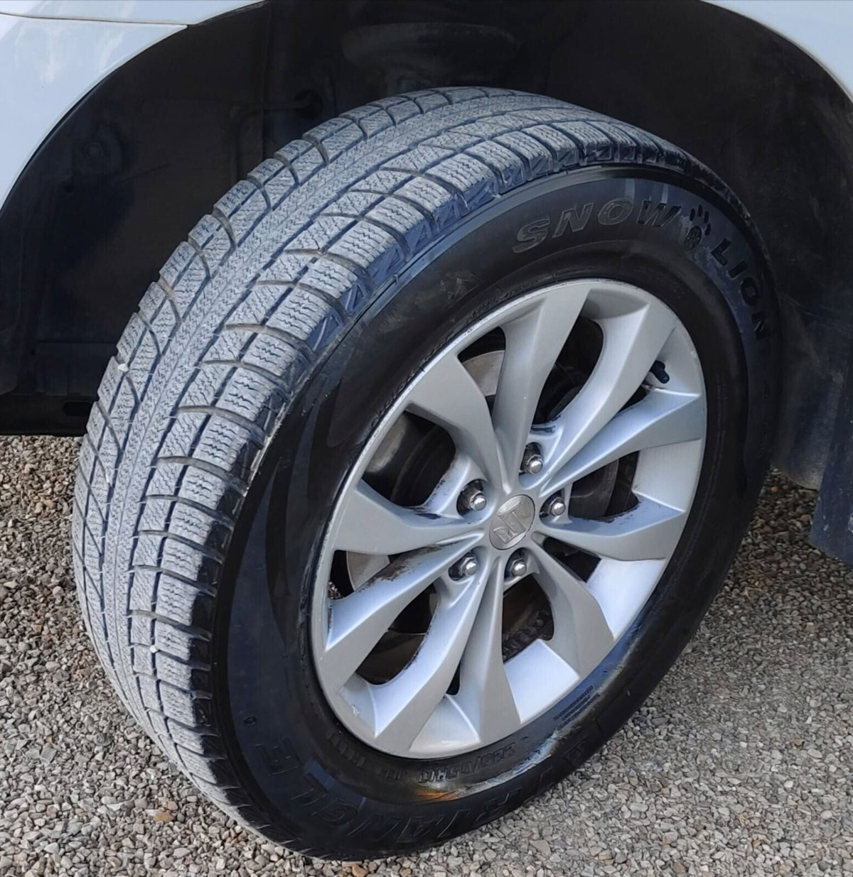 Suzuki Grand Vitara 1.9 DDiS 5 porte Evolution (19)