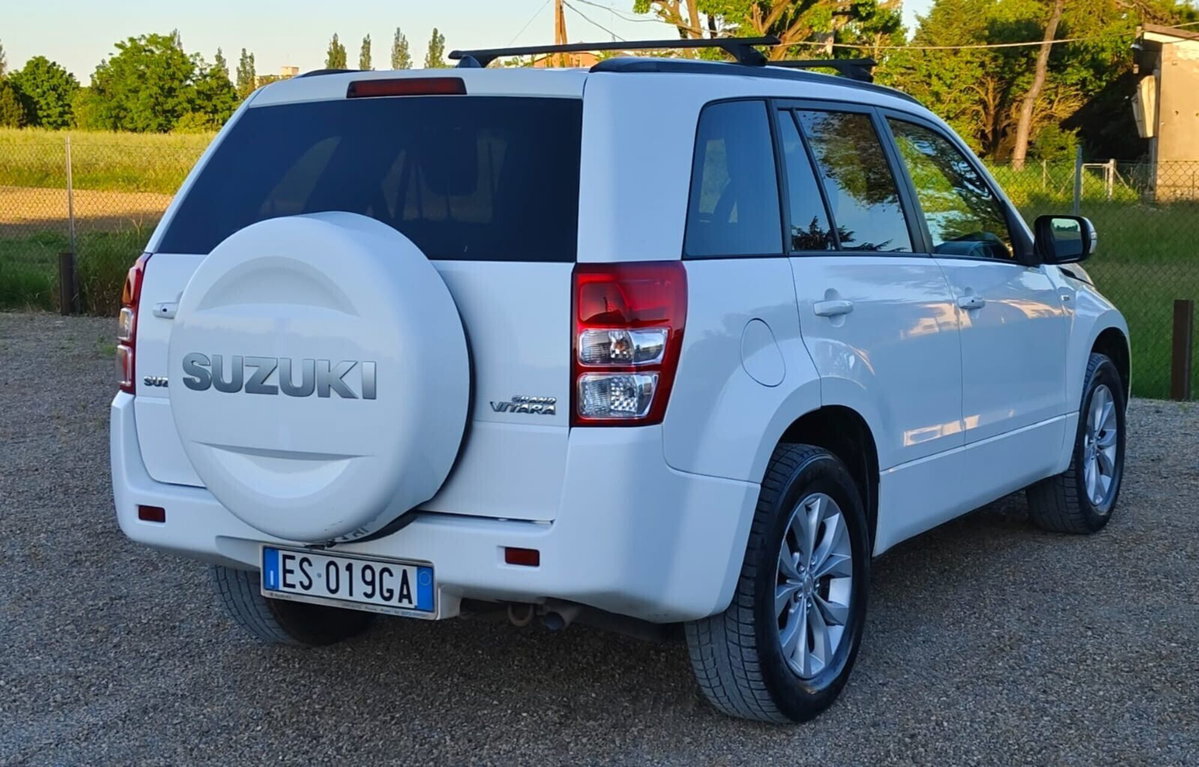 Suzuki Grand Vitara 1.9 DDiS 5 porte Evolution (5)