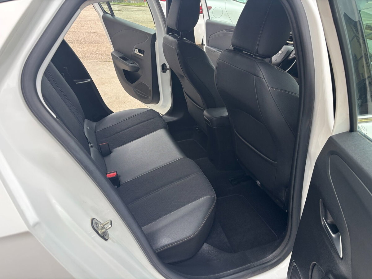 Opel Corsa 1.5 D 100 CV Elegance (16)