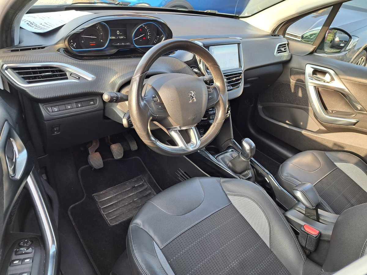 Peugeot 2008 e-HDi 92 CV Stop&Start Allure (18)