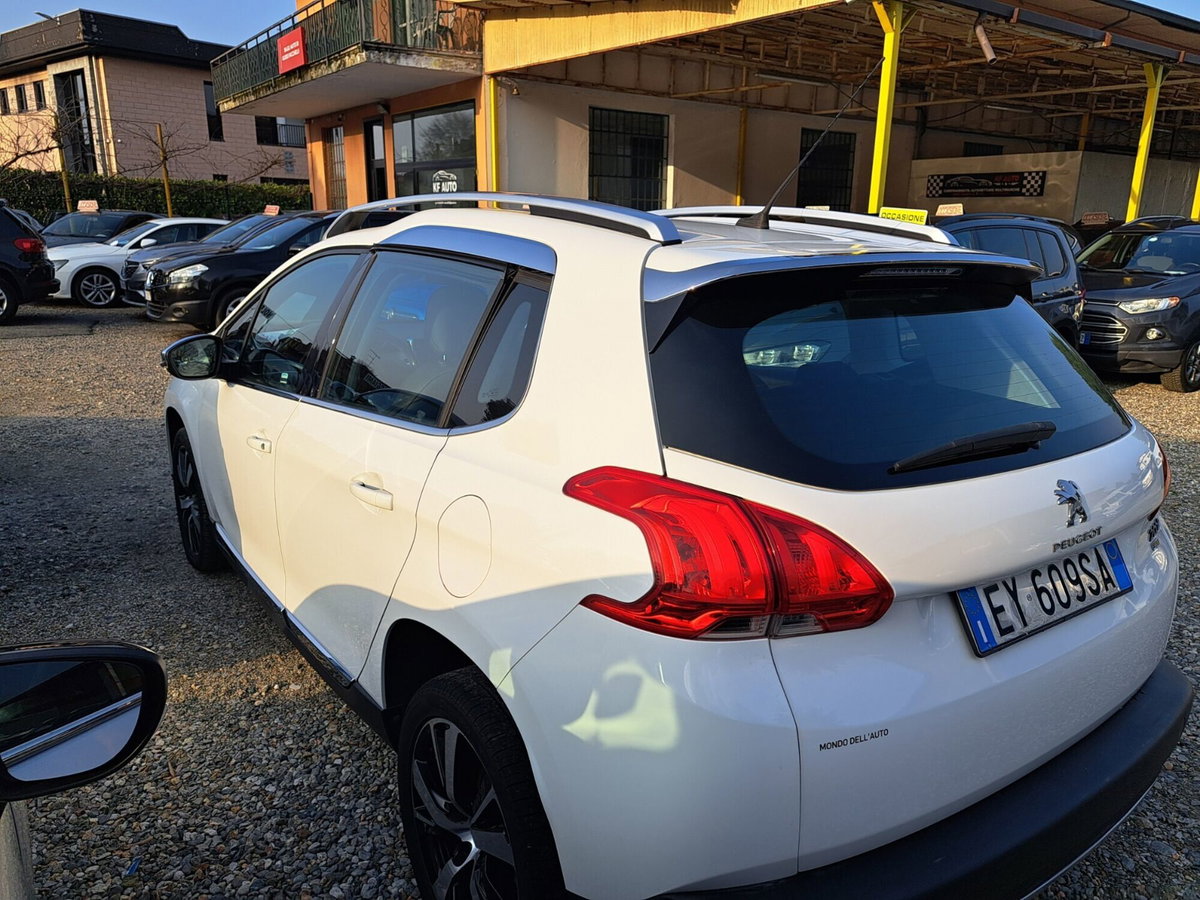 Peugeot 2008 e-HDi 92 CV Stop&Start Allure (3)