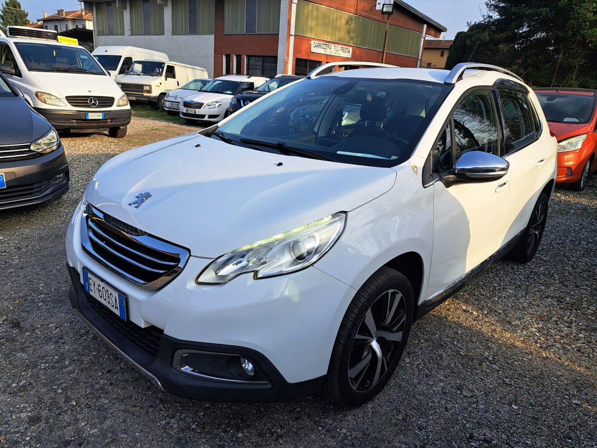 Peugeot 2008 e-HDi 92 CV Stop&Start Allure (5)