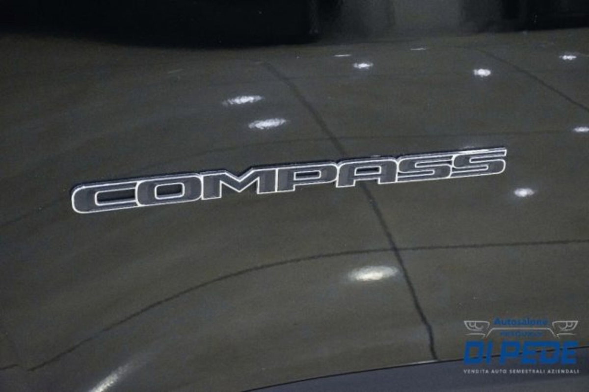 Jeep Compass 2.0 Multijet II 4WD Limited (10)