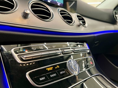 Mercedes-Benz Classe E 220 d Auto Premium Plus (11)