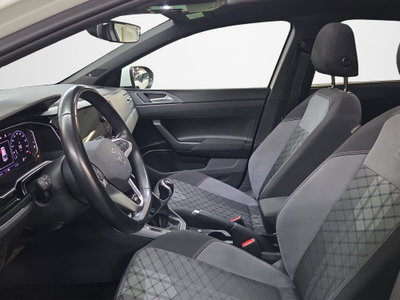 Volkswagen Taigo 1.0 TSI 110 CV DSG R-Line (9)
