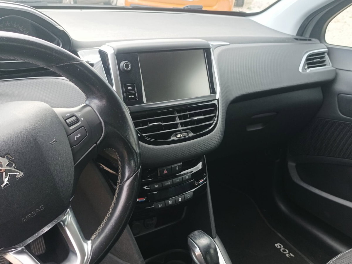 Peugeot 208 75 5 porte Allure (11)