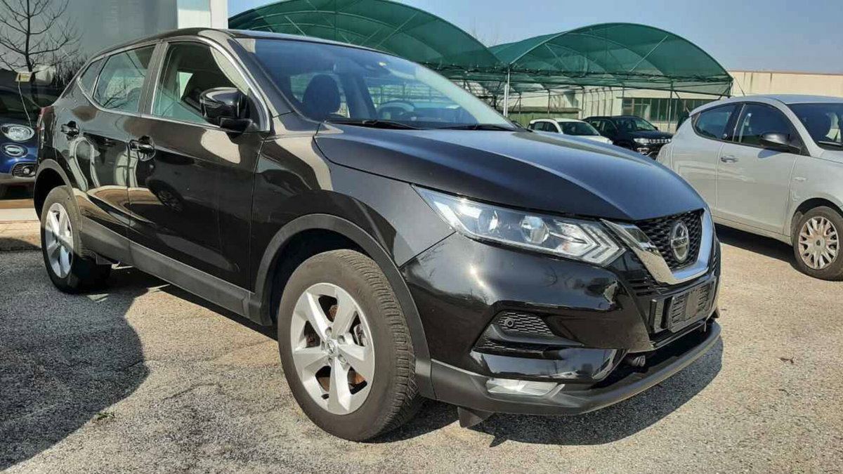 Nissan Qashqai 1.5 dCi 115 CV DCT Business (2)