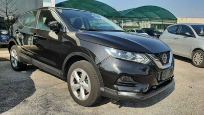 Nissan Qashqai 1.5 dCi 115 CV DCT Business (2)