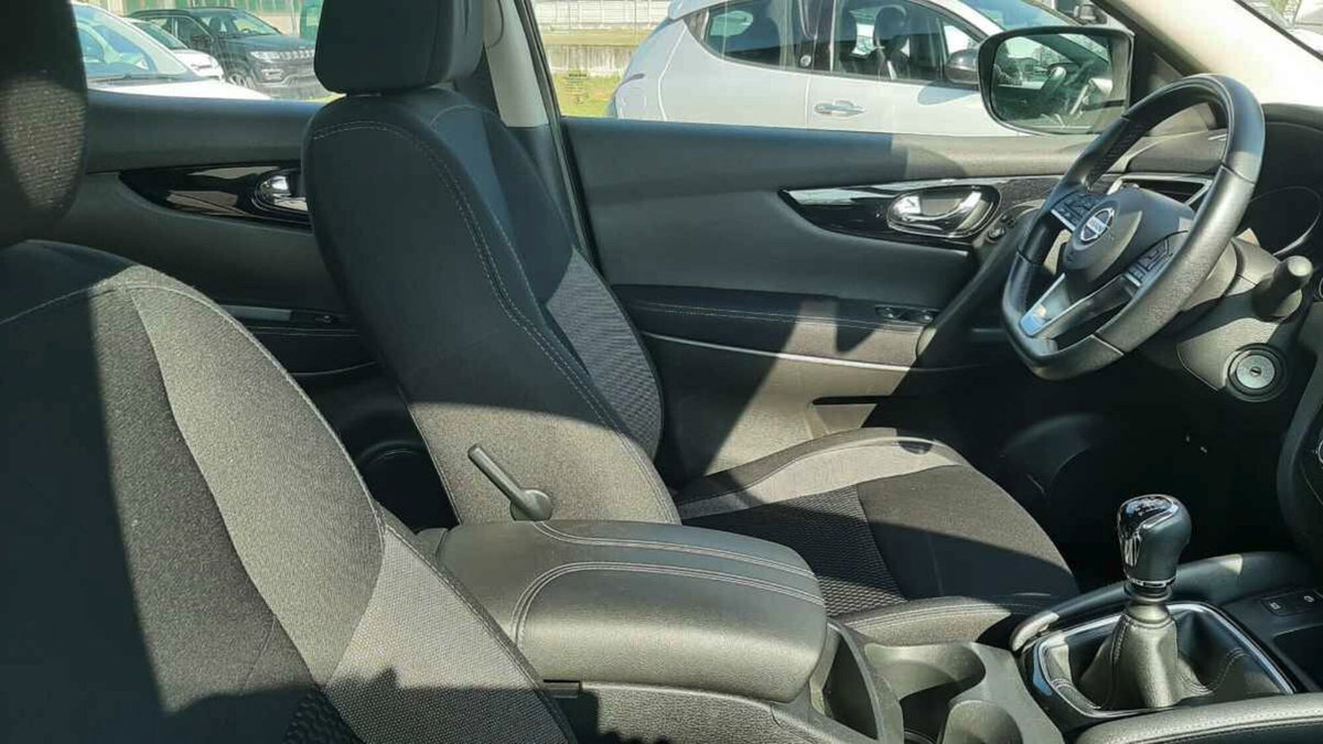 Nissan Qashqai 1.5 dCi 115 CV DCT Business (4)