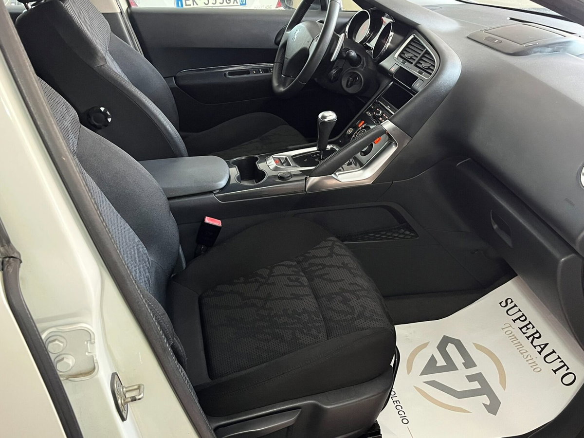 Peugeot 3008 1.6 HDi 112CV cambio robotizzato Business (6)