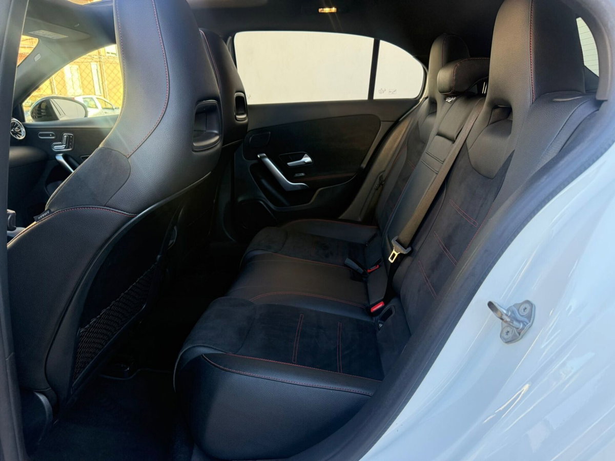 Mercedes-Benz Classe A 200 d Automatic Premium (10)