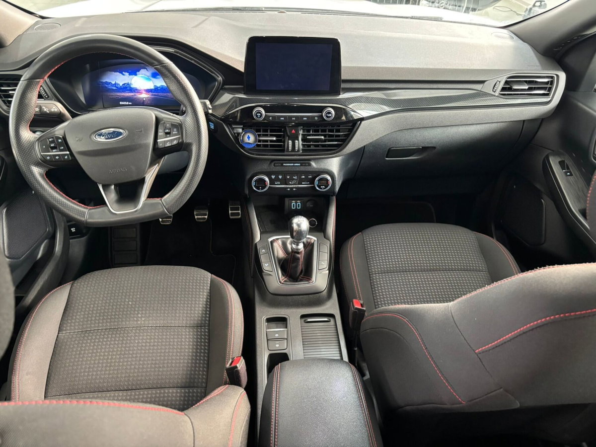 Ford Kuga 1.5 EcoBlue 120 CV 2WD ST-Line (11)