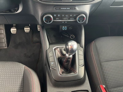 Ford Kuga 1.5 EcoBlue 120 CV 2WD ST-Line (15)