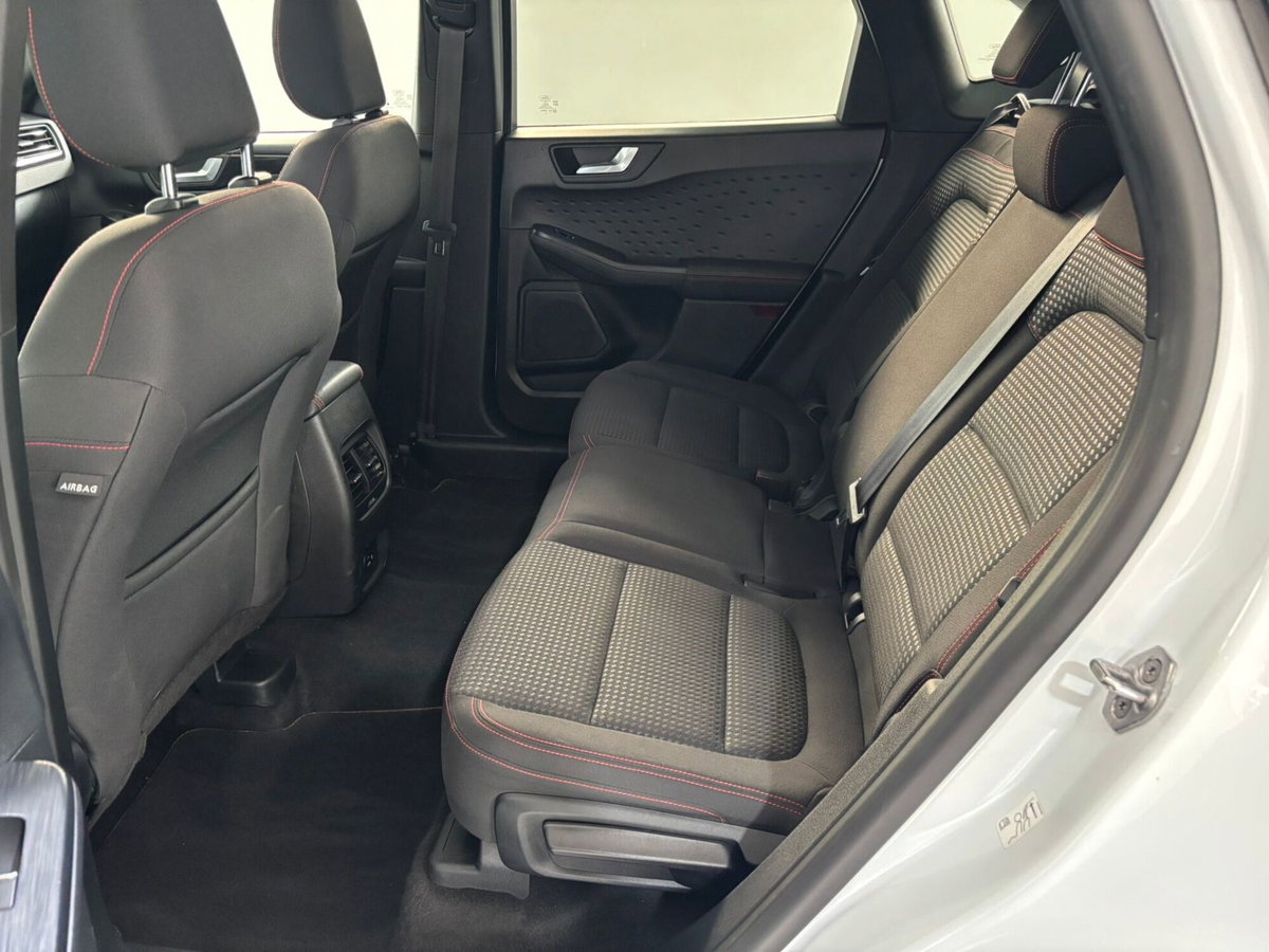 Ford Kuga 1.5 EcoBlue 120 CV 2WD ST-Line (18)