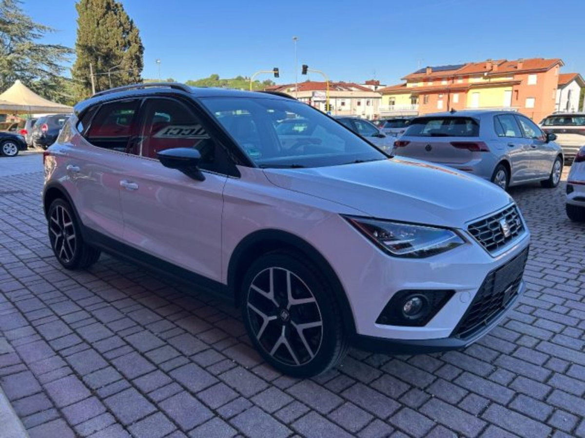 SEAT Arona 1.0 TGI FR (2)