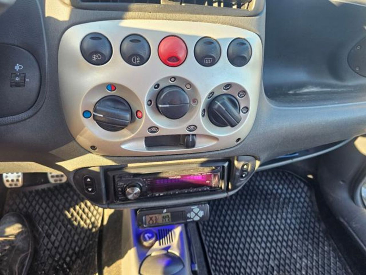 Fiat Seicento 1.1i cat Sporting (10)