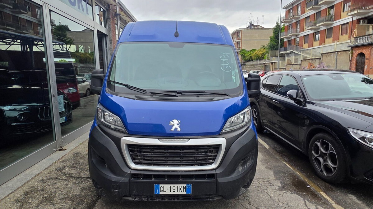 Peugeot Boxer Furgone 335 2.2 BlueHDi 140 S&S PM-TM Furgone Premium (2)