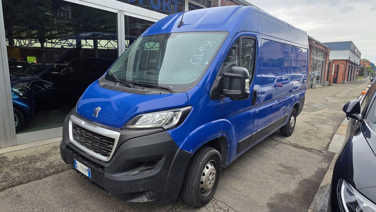 Peugeot Boxer Furgone 335 2.2 BlueHDi 140 S&S PM-TM Furgone Premium (3)
