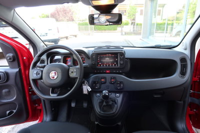Fiat Panda 1.0 FireFly S&S Hybrid City Cross (7)