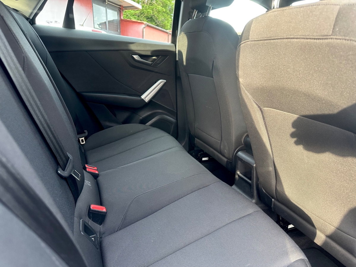 Audi Q2 Q2 1.6 TDI S tronic Sport (12)