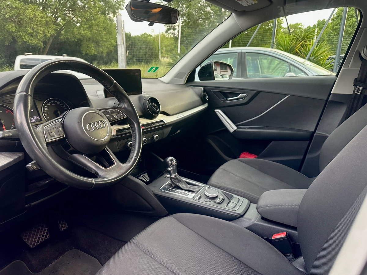 Audi Q2 Q2 1.6 TDI S tronic Sport (5)