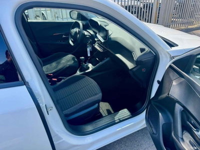 Peugeot 2008 BlueHDi 110 S&S Allure Pack (16)