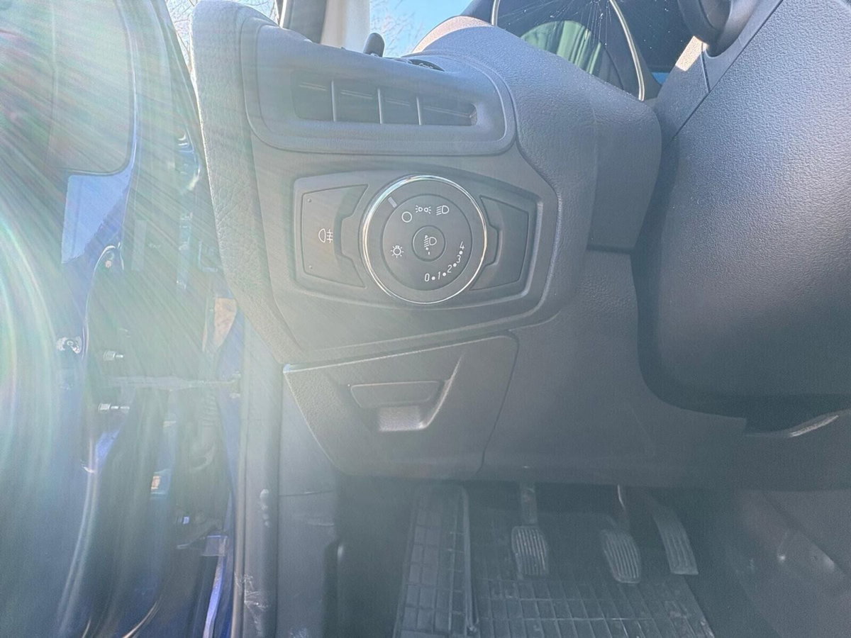 Ford Focus 1.0 EcoBoost 100 CV Start&Stop (5)