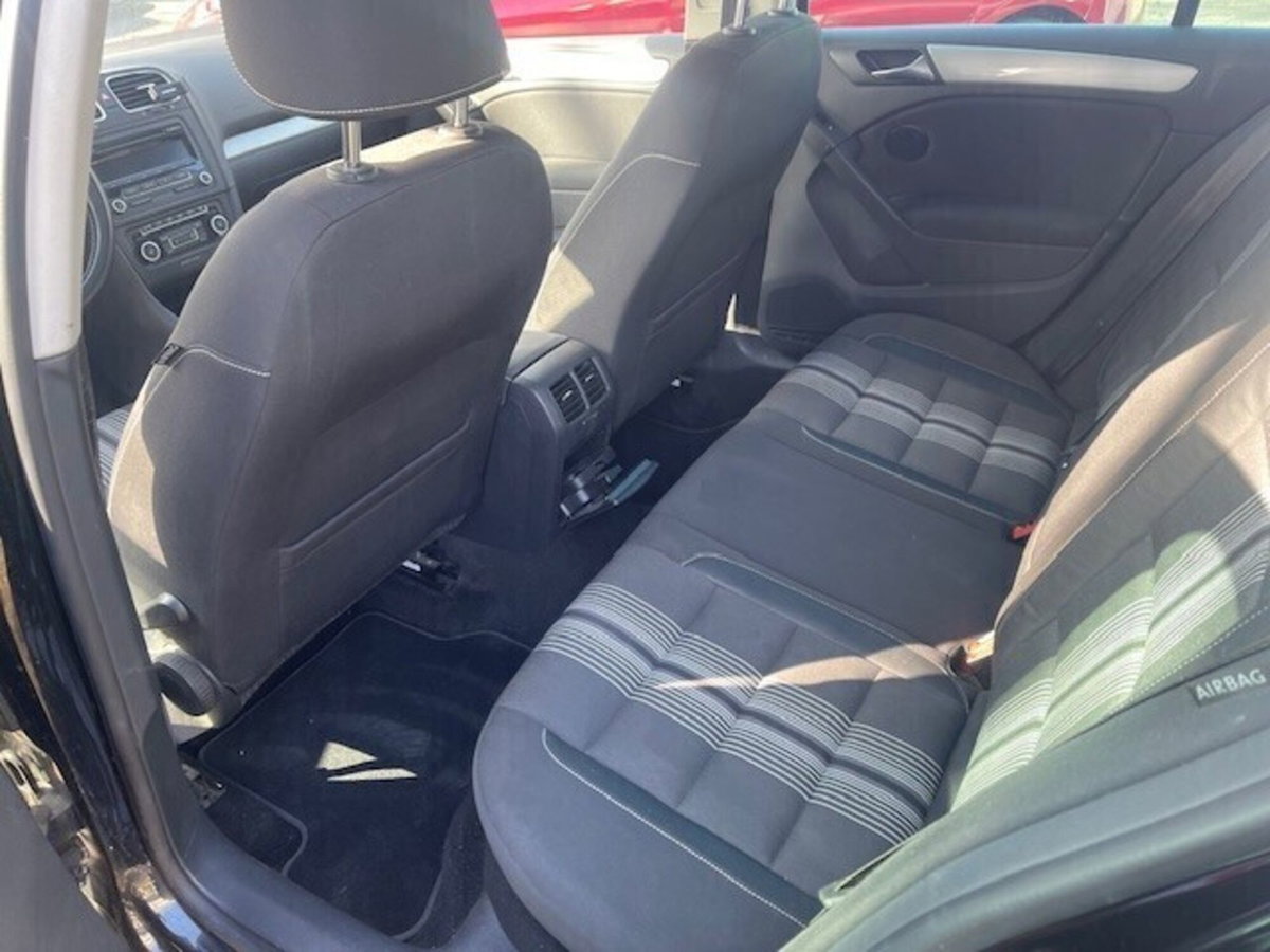 Volkswagen Golf 1.2 TSI 5p. Comfortline (9)