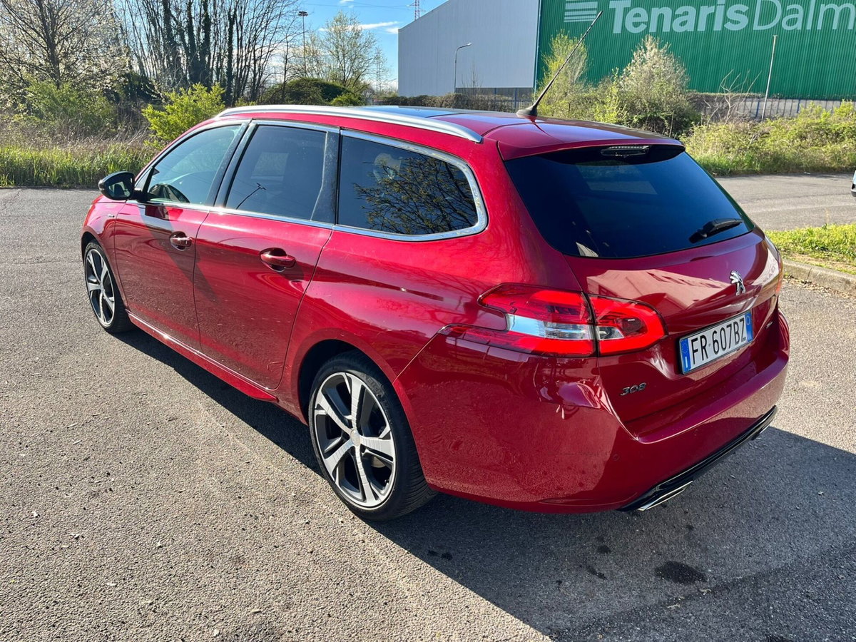 Peugeot 308 SW BlueHDi 130 S&S EAT8 GT Line (6)