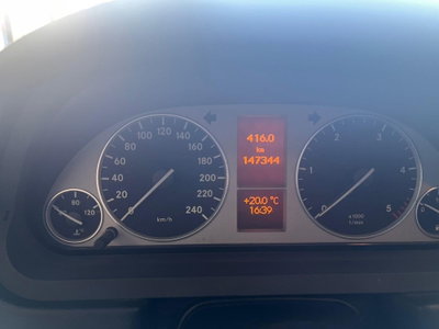 Mercedes-Benz Classe B 180 CDI (9)