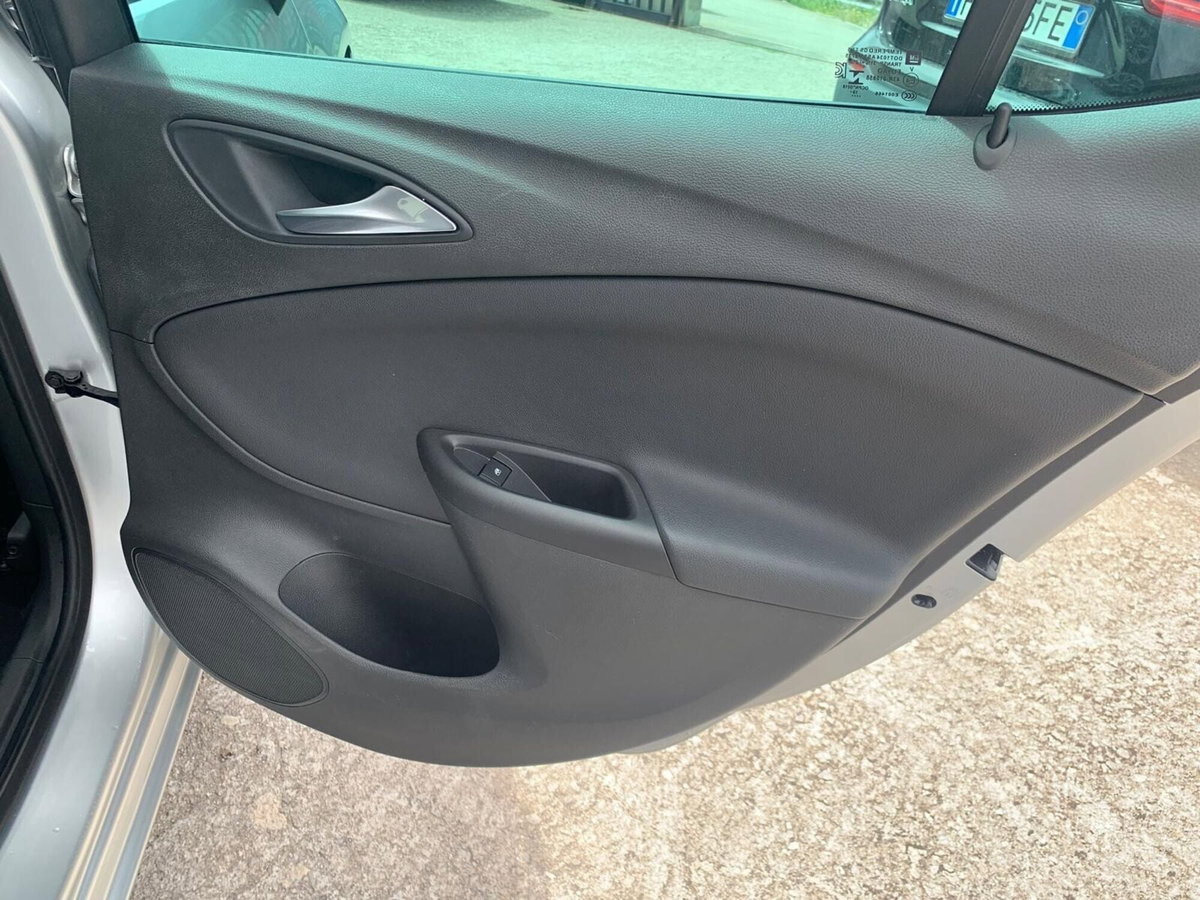 Opel Astra 1.5 CDTI 122 CV S&S 5 porte Business Elegance (14)