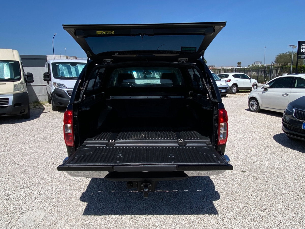 Nissan Navara 2.5 dCi 190CV 4 porte Double Cab Sport (13)