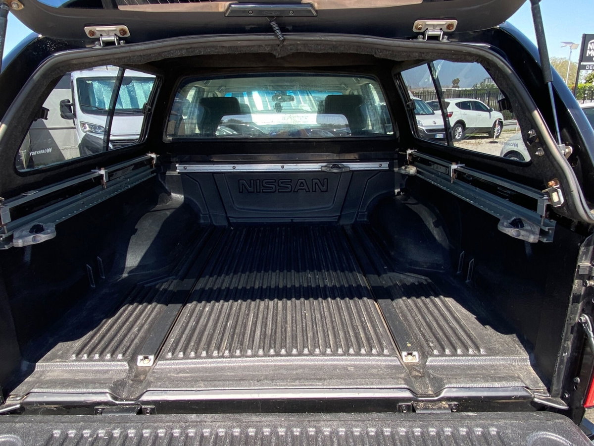 Nissan Navara 2.5 dCi 190CV 4 porte Double Cab Sport (14)