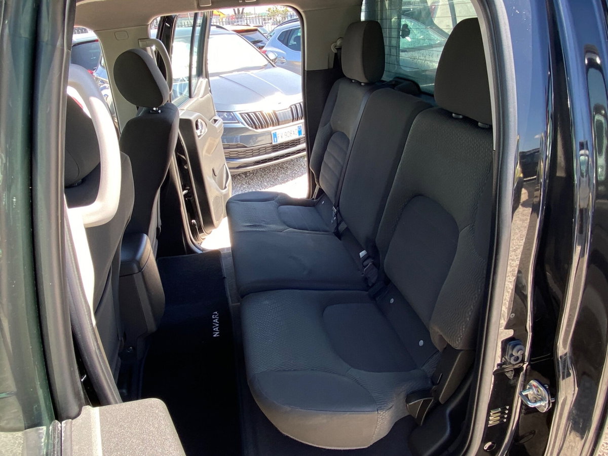 Nissan Navara 2.5 dCi 190CV 4 porte Double Cab Sport (18)