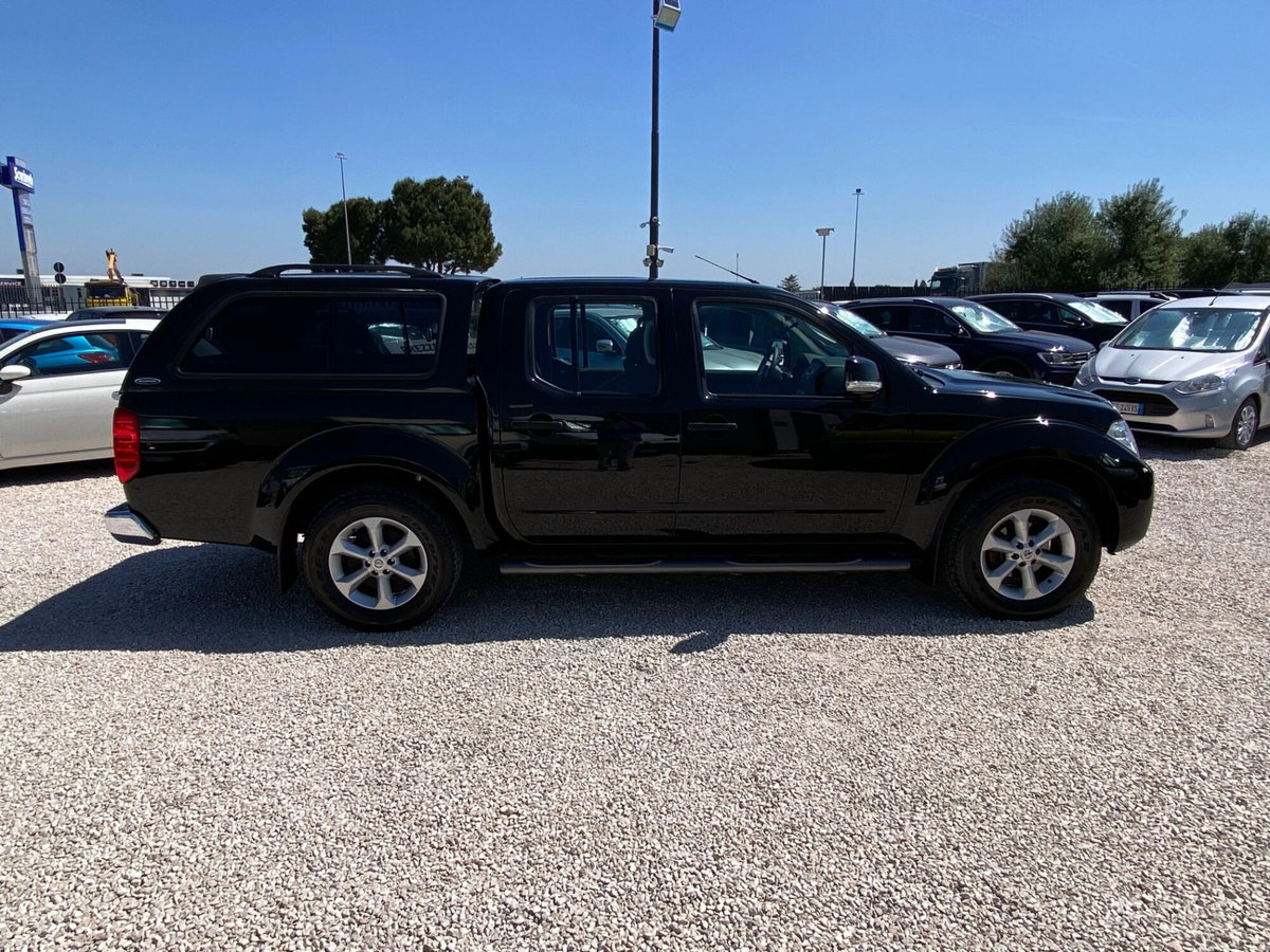 Nissan Navara 2.5 dCi 190CV 4 porte Double Cab Sport (7)