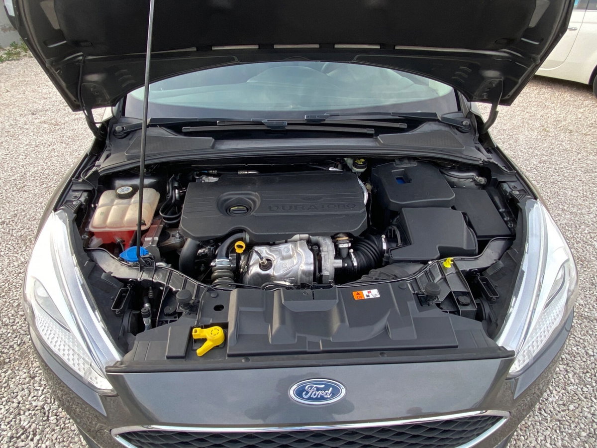 Ford Focus 1.5 TDCi 120 CV Start&Stop Titanium (10)