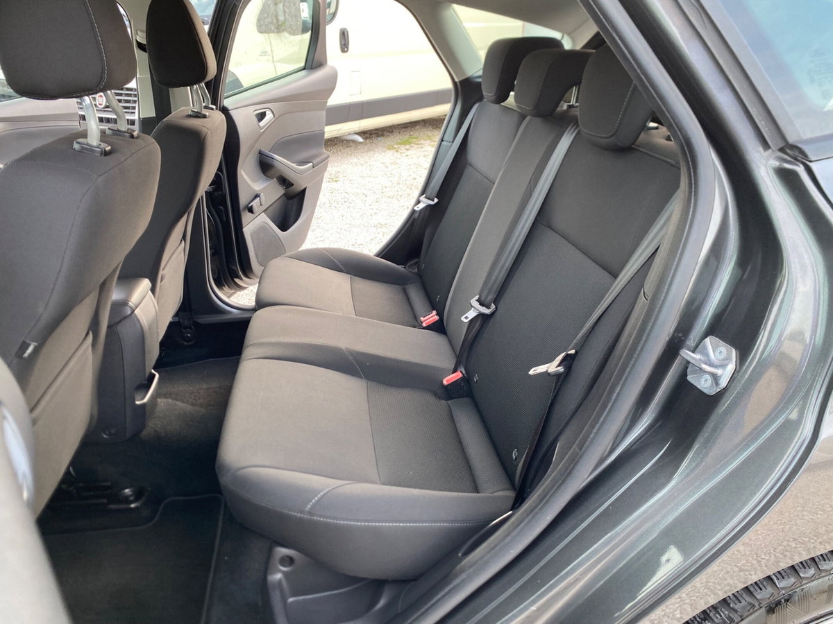 Ford Focus 1.5 TDCi 120 CV Start&Stop Titanium (15)