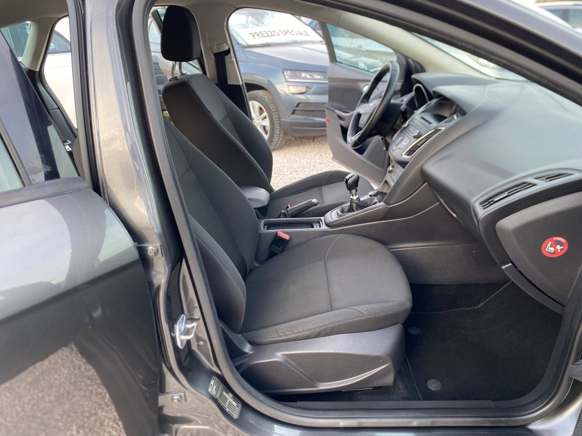 Ford Focus 1.5 TDCi 120 CV Start&Stop Titanium (17)