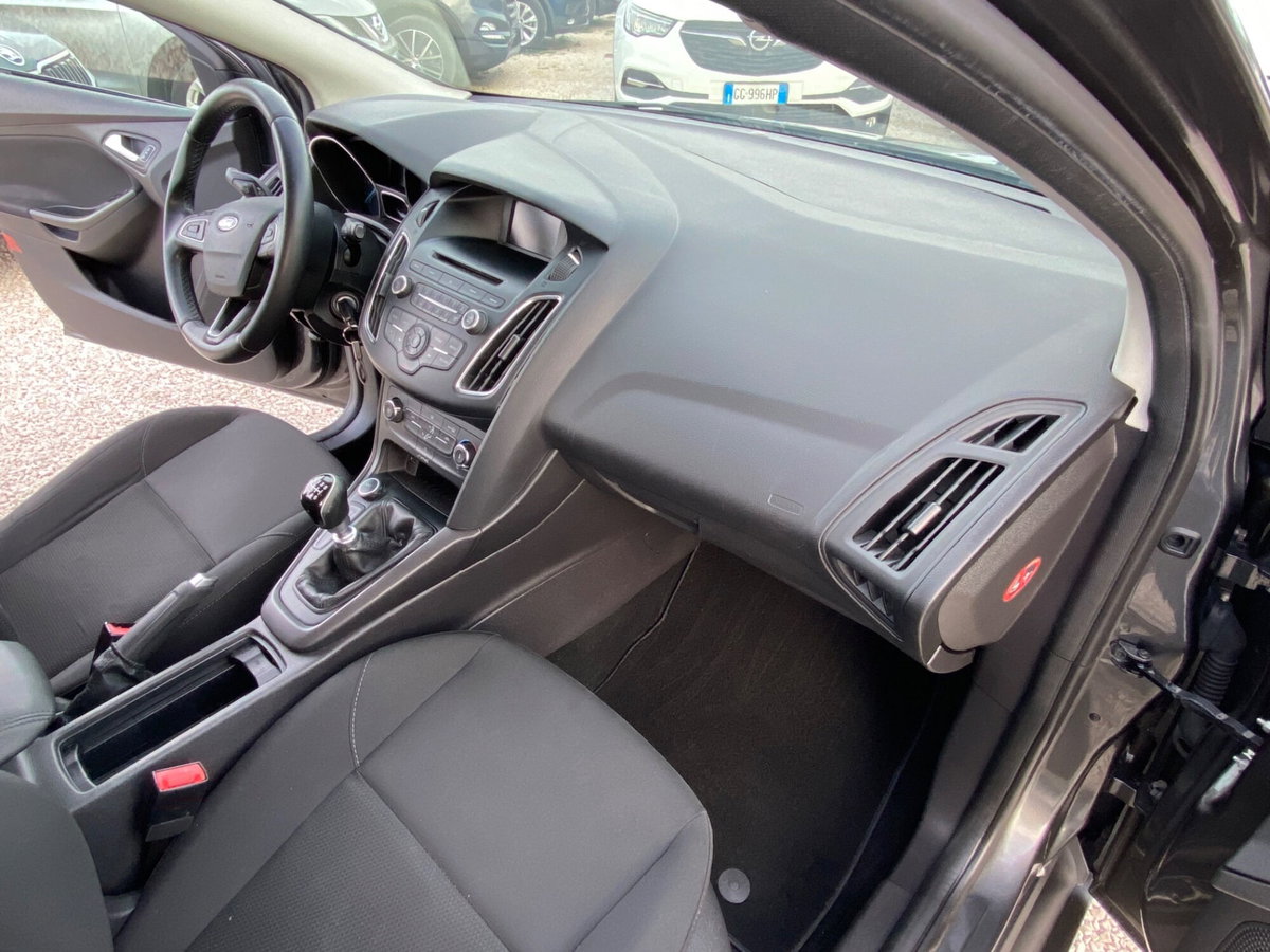 Ford Focus 1.5 TDCi 120 CV Start&Stop Titanium (19)