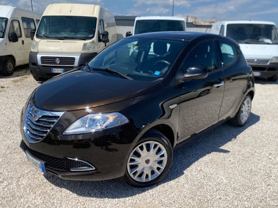 Lancia Ypsilon 1.2 69 CV Unyca usata