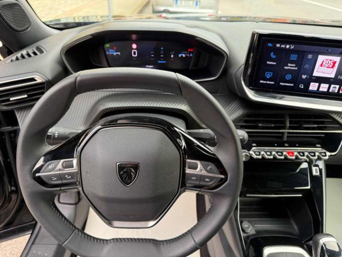 Peugeot 2008 PureTech 100 S&S Allure (7)