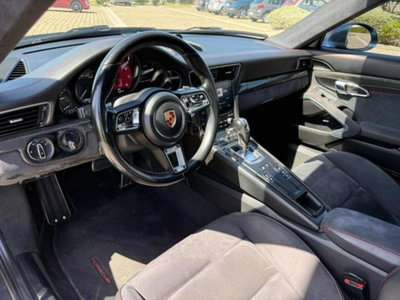 Porsche 911 Coupé 3.0 Carrera 4 GTS (8)