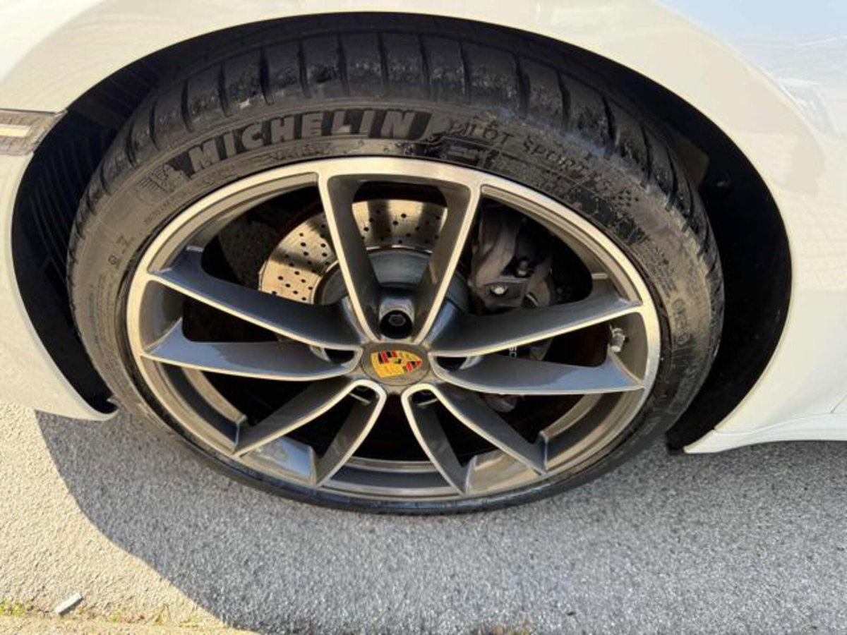 Porsche 911 Cabrio Cabrio 3.0 Carrera 4 auto (16)