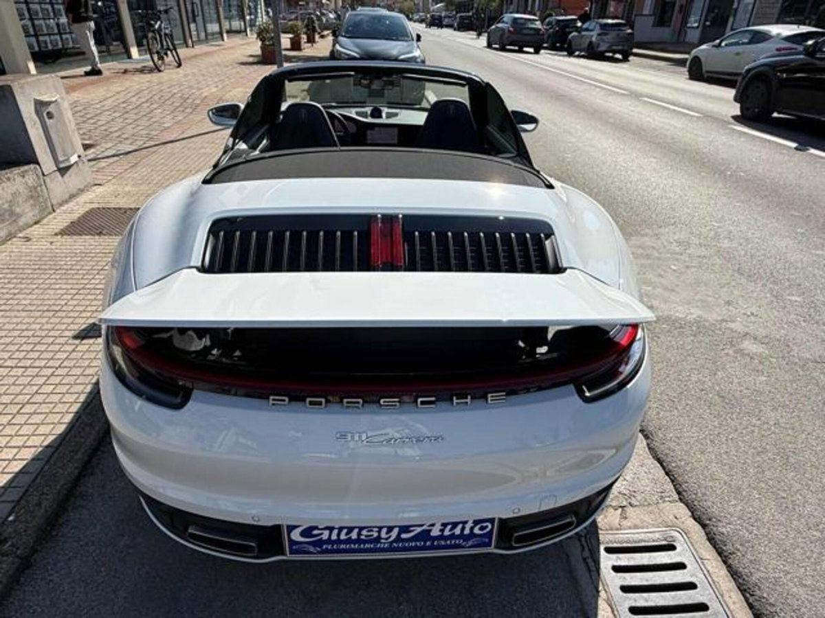 Porsche 911 Cabrio Cabrio 3.0 Carrera 4 auto (5)
